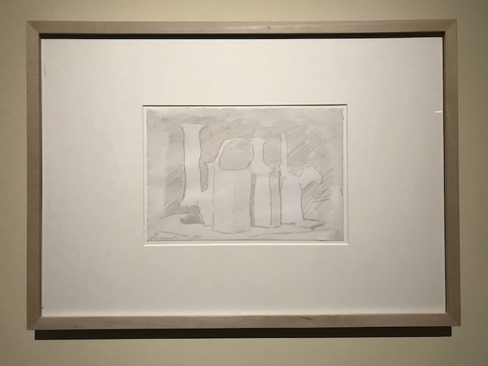 展厅现场，莫兰迪的铅笔静物画