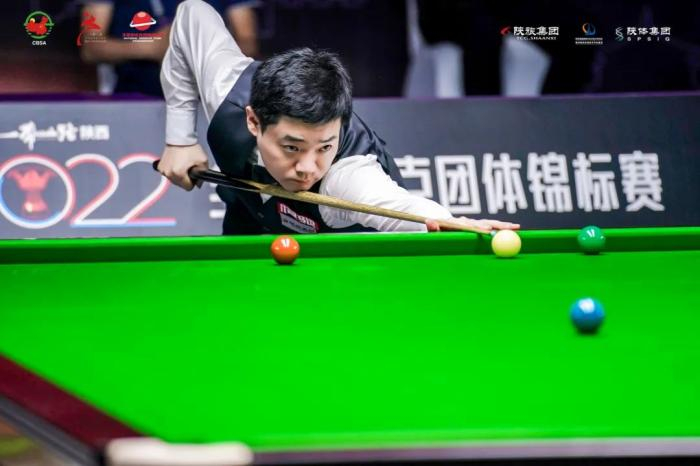 丁俊晖在比赛中。组委会供图