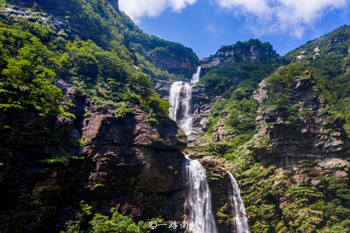 未到三叠泉，不算庐山客，过程虽然很累，但看到美景一切都值得|瀑布|三叠泉瀑布|缆车|游客|打卡_新浪新闻
