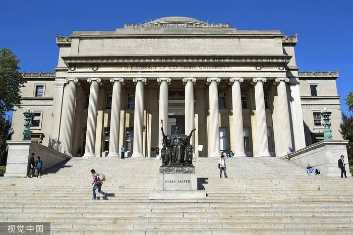 哥伦比亚大学图书馆  图源：视觉中国