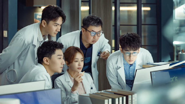 配角身上，也有弧光。