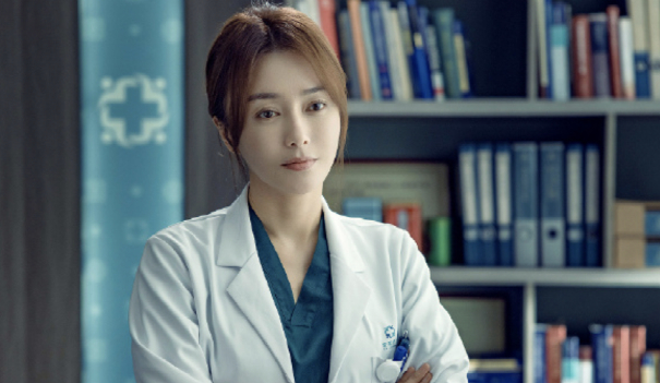 观众们担心《唐医生》会变成那种玛丽苏大女主剧。/《关于唐医生的一切》