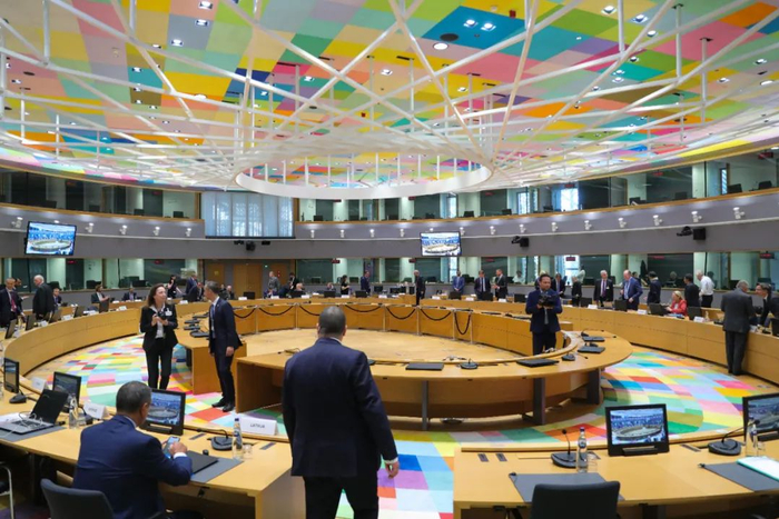 　▲7月11日，在比利时布鲁塞尔举行的欧元集团会议现场。图/新华社