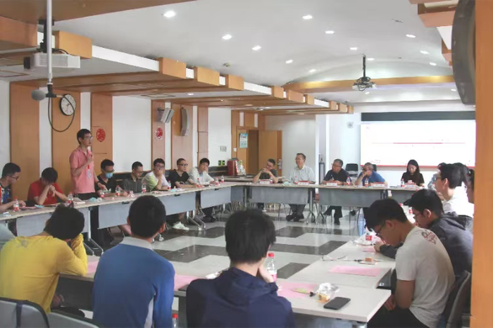 　北大数学英才班座谈会