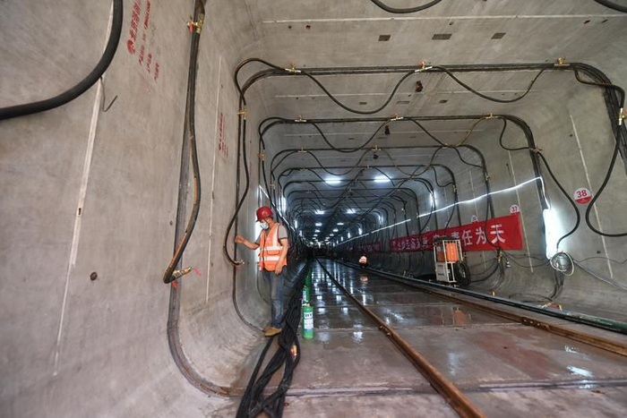 ▲2022年7月9日，北京轨道交通采用矩形顶管机施工隧道一次成型，施工安全得到有效保障、质量显著提高。新京报记者 王贵彬 摄
