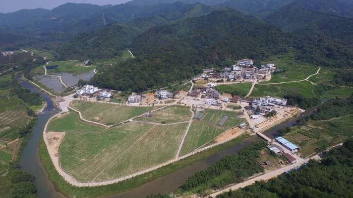 碧桂园、国强公益基金会帮扶广东英德连樟村俯瞰图