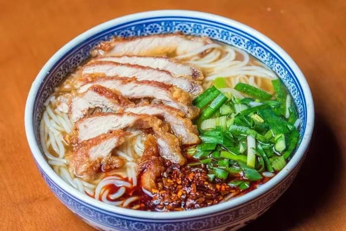 卤鸡米线 图源：“弥勒文旅”公众号