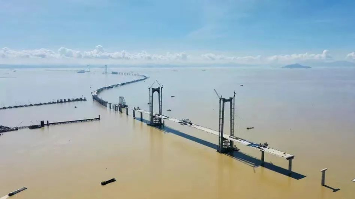深中通道桥梁工程全景。图源：深中通道发布