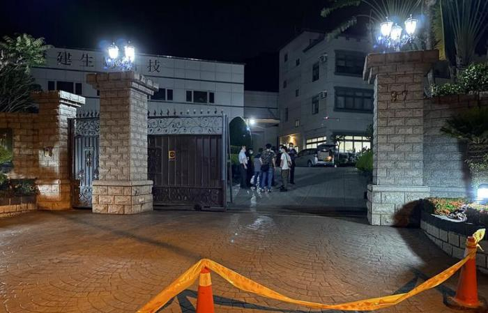 台湾南投县草屯镇的康建生技公司14日傍晚发生枪击案，造成4死1伤。图片来源：台湾“中央社” 记者萧博阳 摄