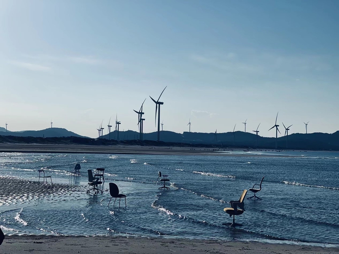 《我的青春有片海》拍摄多以大海为背景，以此体现海味。福建广播影视集团 供图