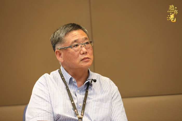 黎家富一直关注粤港澳大湾区的融合和发展。（李丹璐 摄）