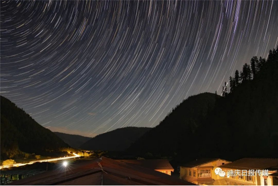 香格里拉市仁安山谷松吉星空牧场 格玛次里 摄