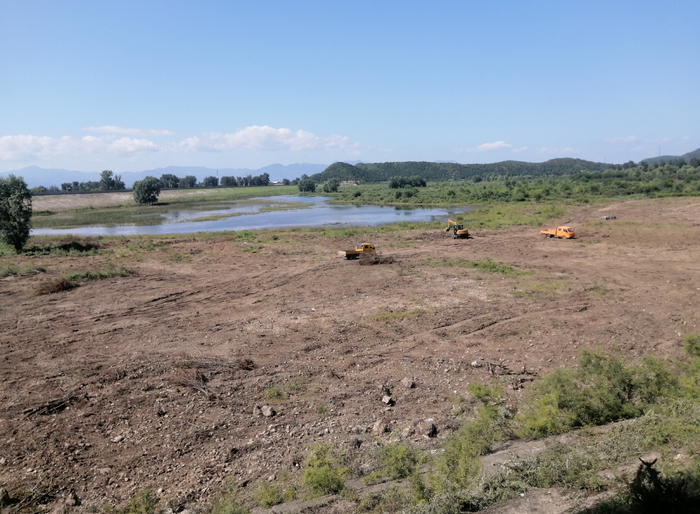 生态补水前，空库运行的唐指山水库库底大面积裸露。唐指山水库管理所供图