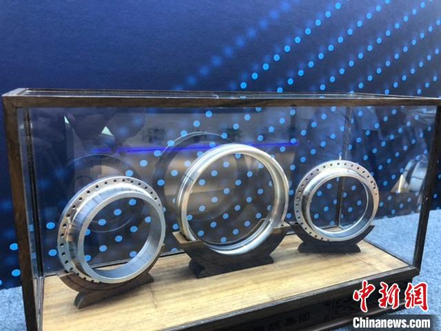 图为定襄县生产的法兰。　李庭耀 摄