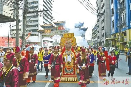 湄洲妈祖在菲律宾马尼拉城区巡游（资料图/湄洲日报）