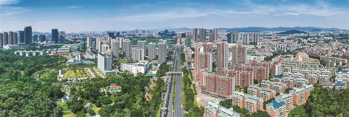     ▲光明街道推动经济社会高质量发展，城市面貌日新月异。