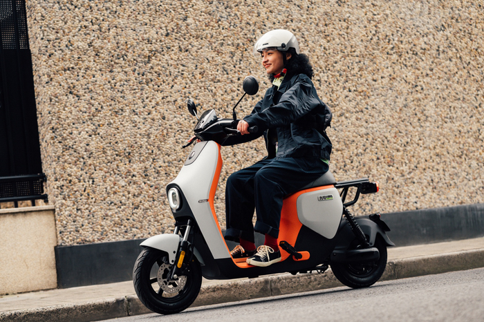 九号智能电动两轮车