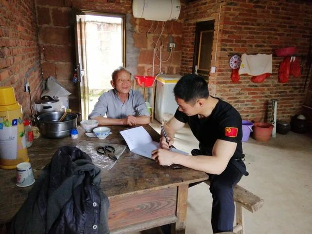 风采 | 全国人民满意公务员,江西余江春涛镇党委书记吴官文:用汗水