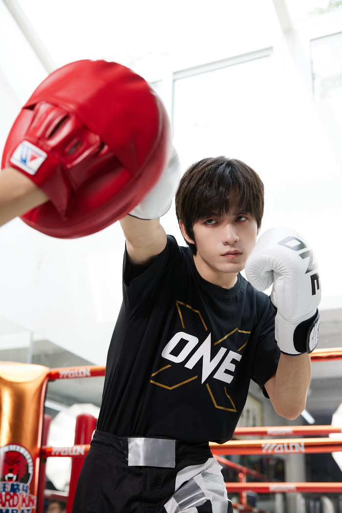 张颜齐训练认真投入。  新京报记者 郭延冰 摄