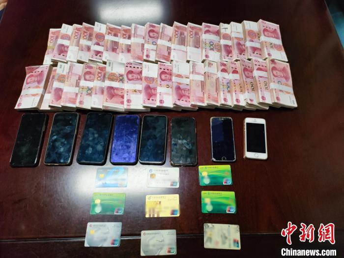 部分涉案物品 定远警方供图
