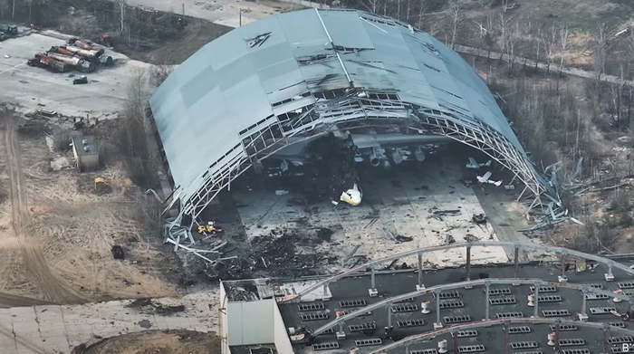 持续的炮火覆盖让俄空降兵损失不小。