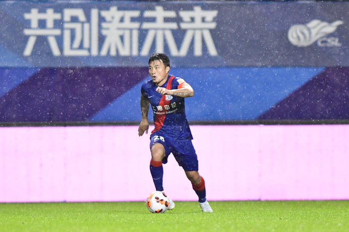 上海申花在中超第一阶段表现不俗。
