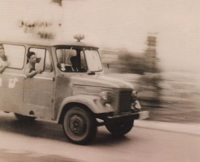 李玉林等驱车疾驰北京