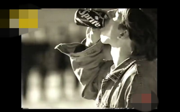 1995年推出的新包装、新标识。&nbsp; 图片来源：视频截屏