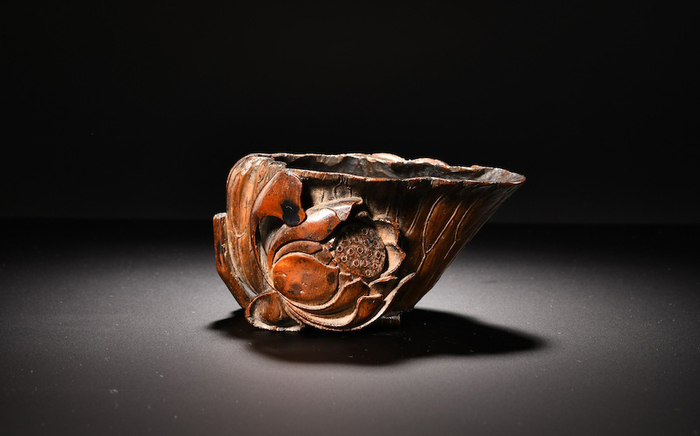 嘉定封氏手刻荷花螃蟹笔洗（荷花）