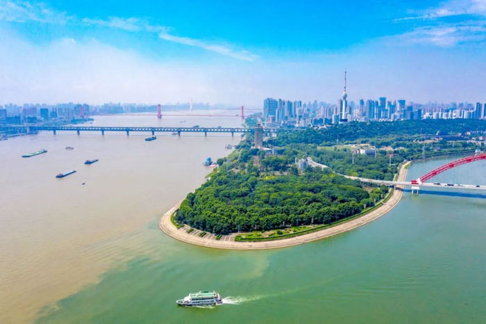 ▲长江与汉江交汇形成的南岸嘴是中国的丹田所在