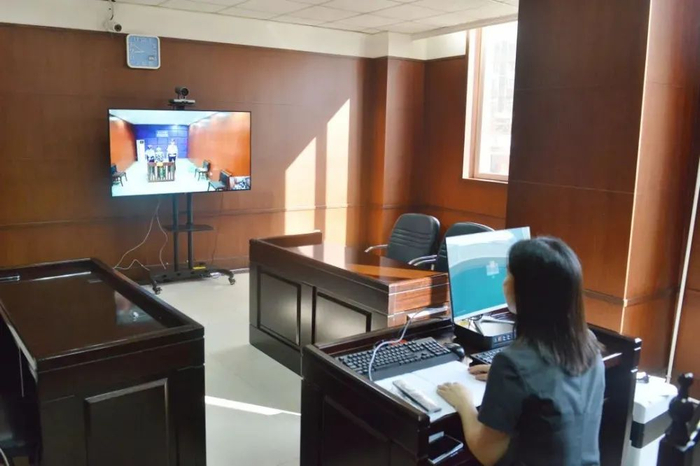 7月29日，市三中法院对上诉人李某某诈骗二审一案进行公开开庭宣判。