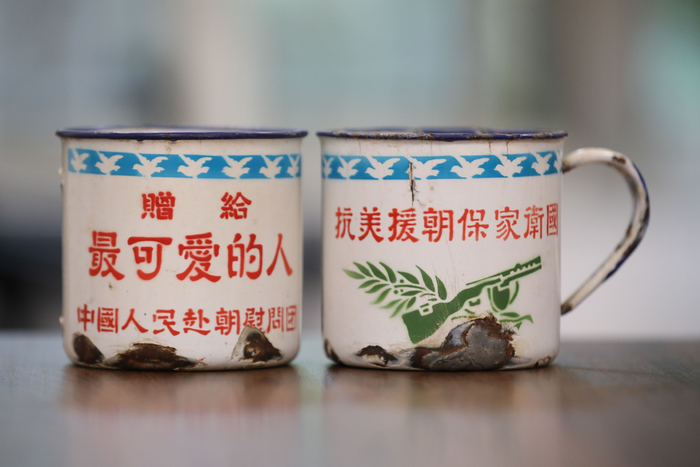 7月26日，江苏南京，于仁祥的搪瓷杯。新京报记者 王嘉宁 摄