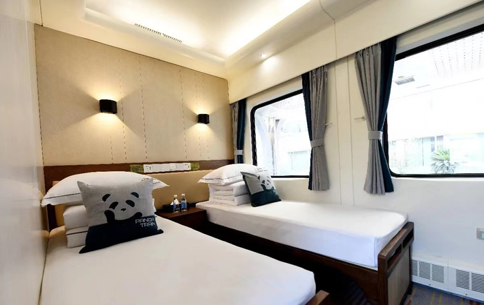 “熊猫专列”包厢内景 成铁商旅供图