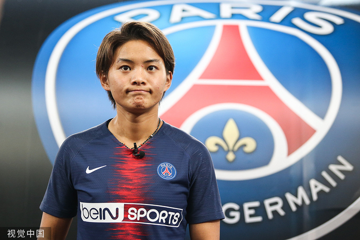 王霜此前曾留洋大巴黎女足。