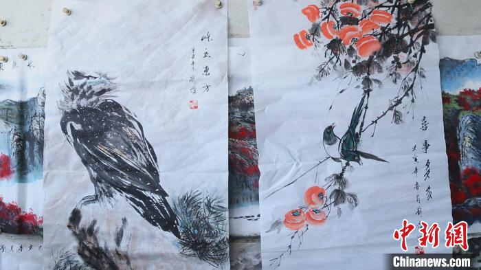 图为刘发的画。　郝建国 摄