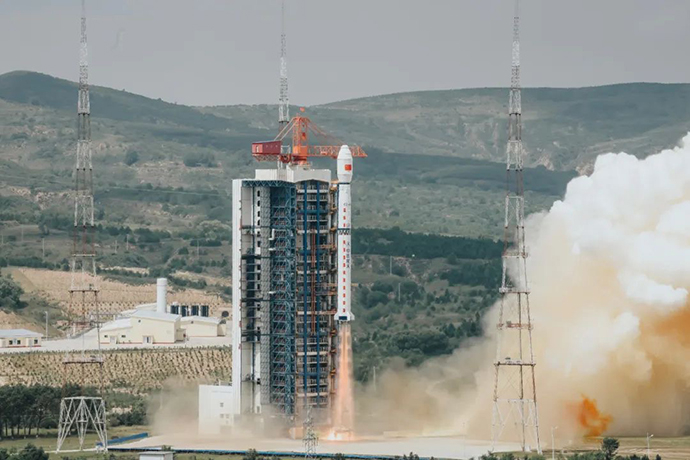 上海青少年参与打造的航天科普卫星今天在太原发射升空