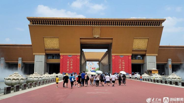 为数不多的团队游客