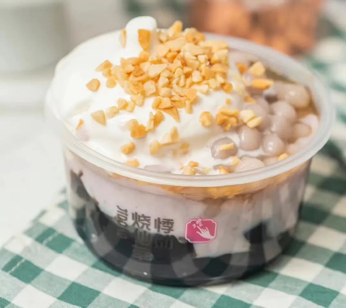 嫩仙草生椰雪糕杯