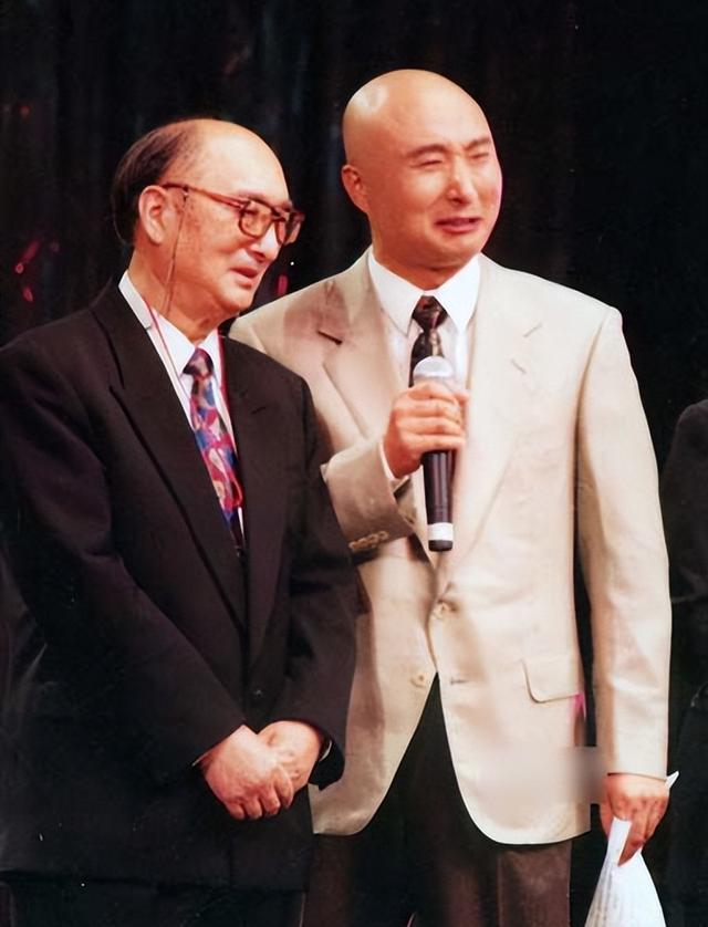 陈强:凭反派走红,和妻子结婚62年,儿子陈佩斯是他的骄傲|白毛女|陈强|陈佩斯