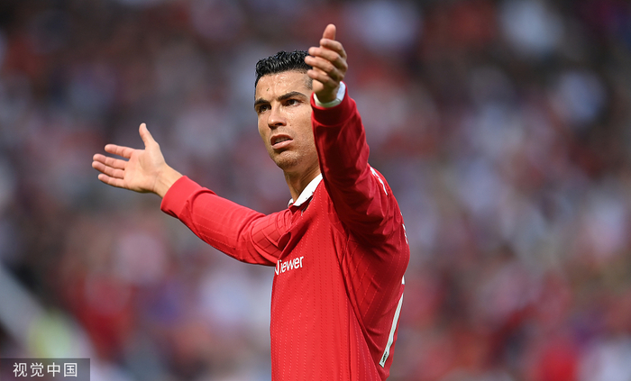 除了C罗，曼联的进攻一无是处。