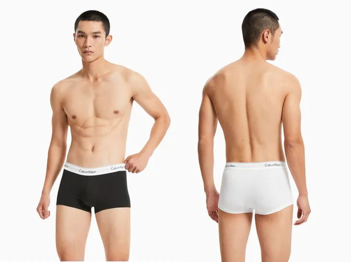 ▲露出CK经典的内裤腰边有多时尚，而露出假货、蹭名牌货的内裤腰边就有多尴尬！