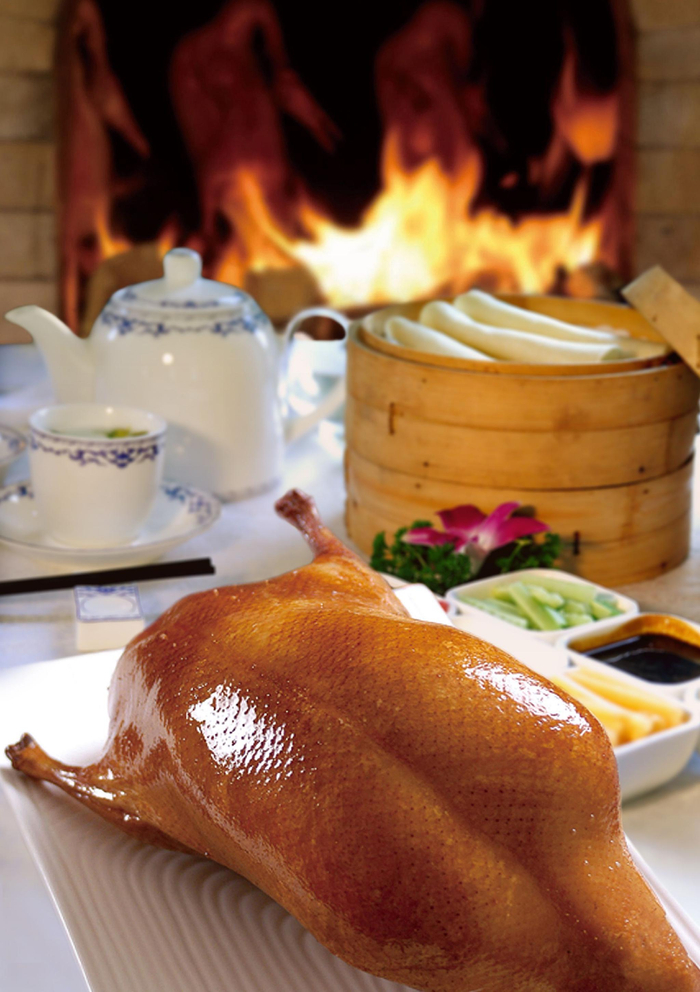 由北京鸭坯烤制而成的北京烤鸭，具有饱满的外形及细嫩汁满、酥香不腻的口感。图片来源：北京金星鸭业有限公司