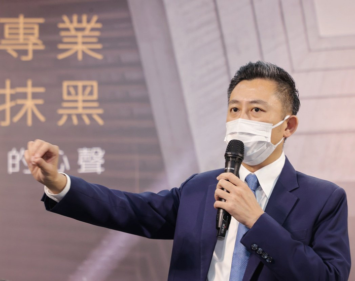 林智坚9日出席一活动。图自“联合新闻网”