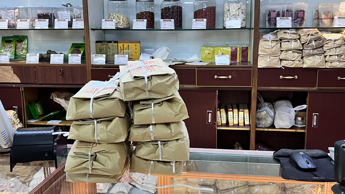 北京同仁堂大栅栏药店 中国网财经记者摄