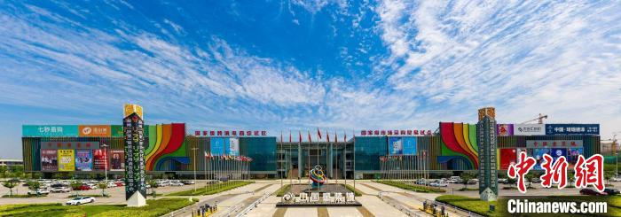 织里中国童装城 织里镇 供图