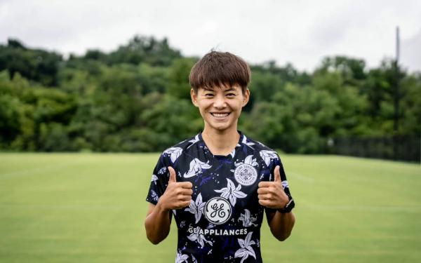 王霜加盟NWSL球队路易斯维尔竞技。