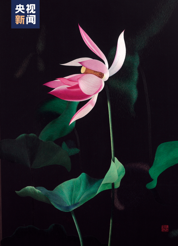 △姚建萍苏绣作品《一枝独秀》