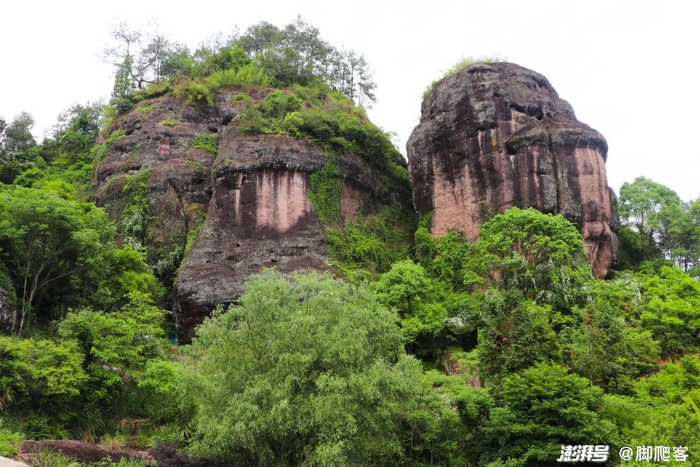 玉甑岩©脚爬客/摄