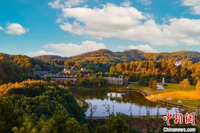 黄草山十二居民俗文化体验园。　李渡街道办事处供图