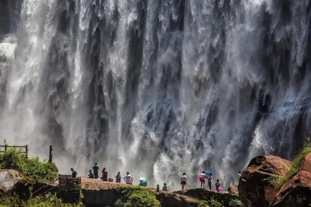 赤水丹霞旅游区·大瀑布 图片来源：赤水旅游公众号 
